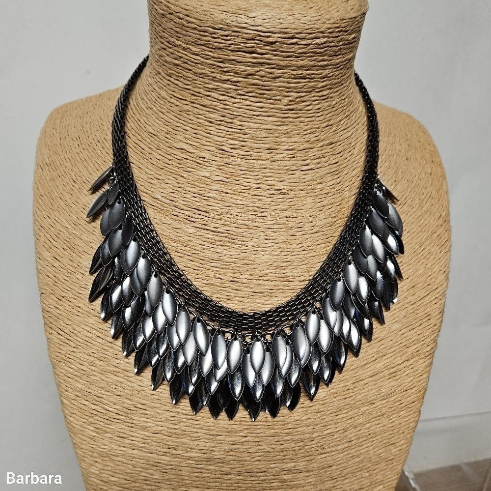 Silver-tone Metallic Scaled Feather Chainmaile Necklace